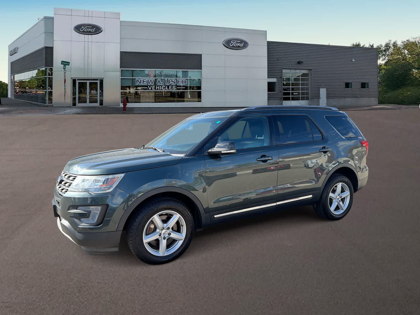 Thumbnail: 2016 Ford Explorer - 1