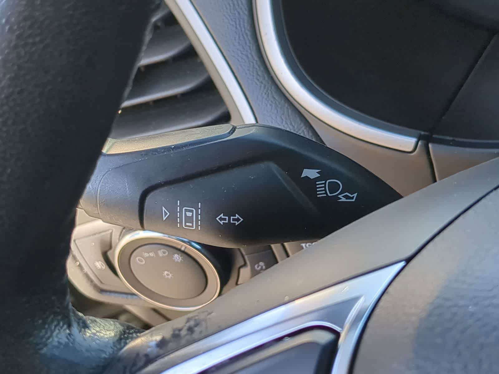 Thumbnail: 2019 Ford Edge - 27