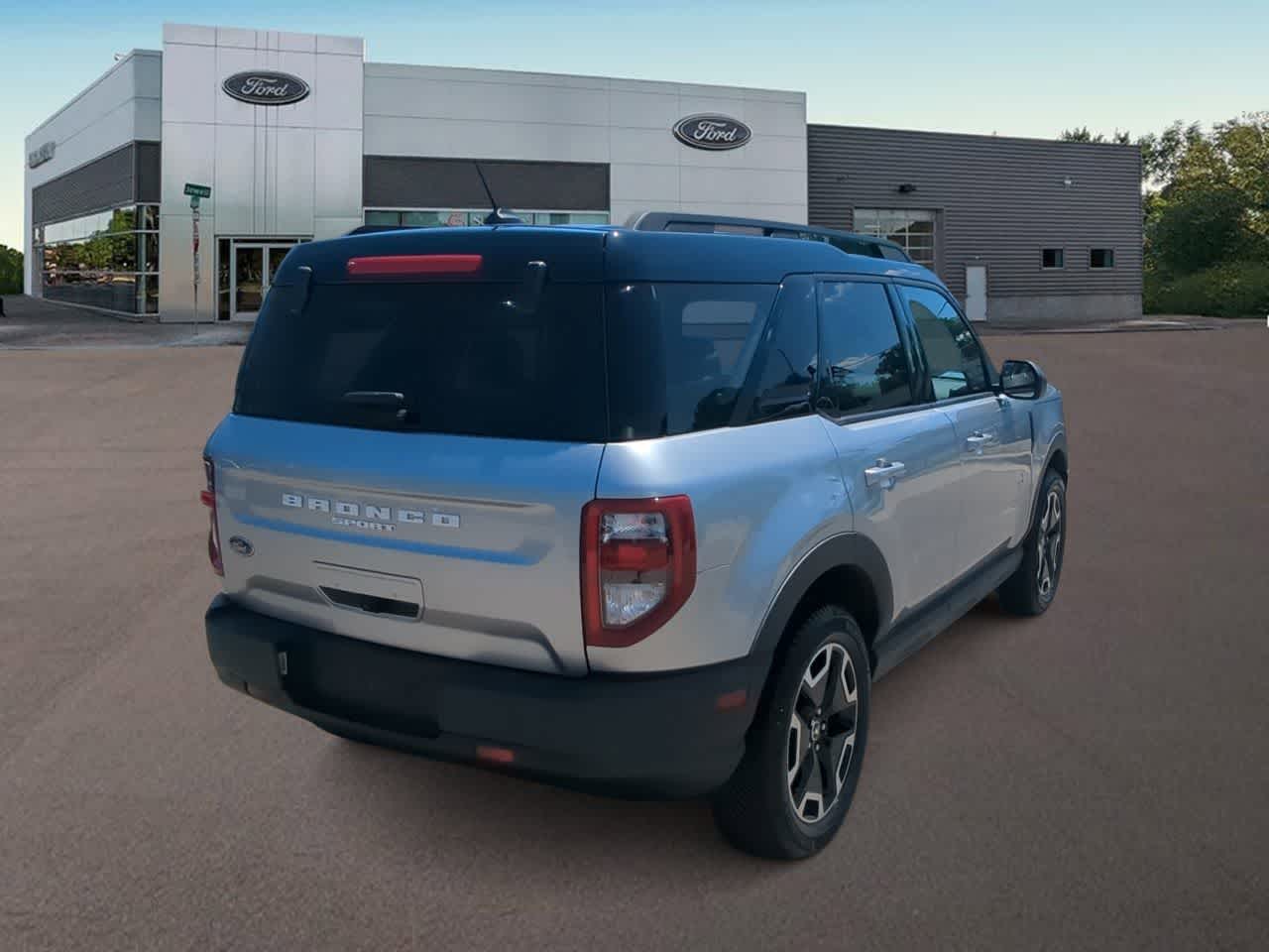 Thumbnail: 2021 Ford Bronco Sport - 11