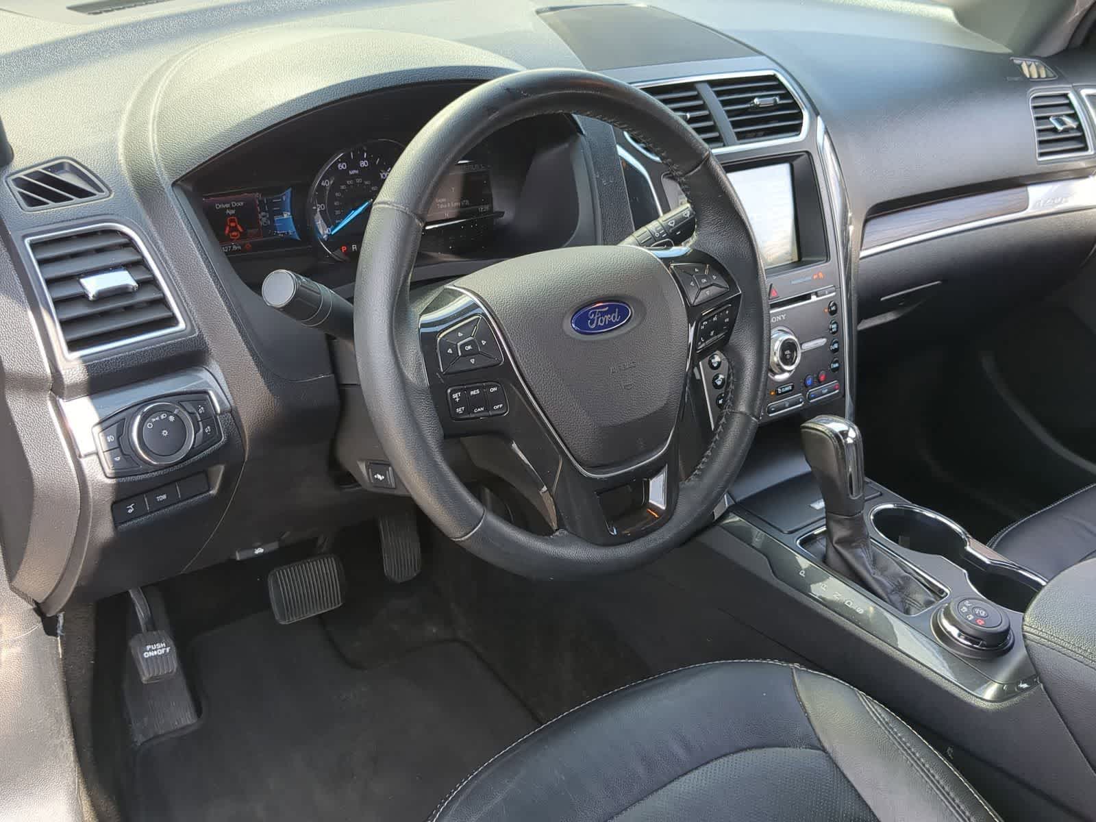 Thumbnail: 2017 Ford Explorer - 14