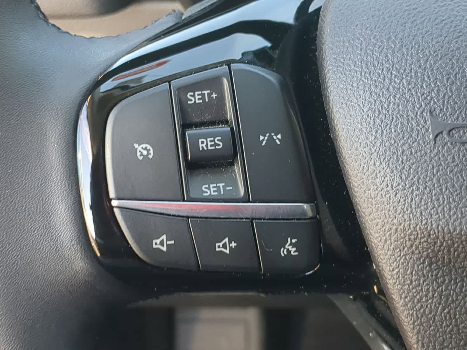 Thumbnail: 2023 Ford Escape - 26