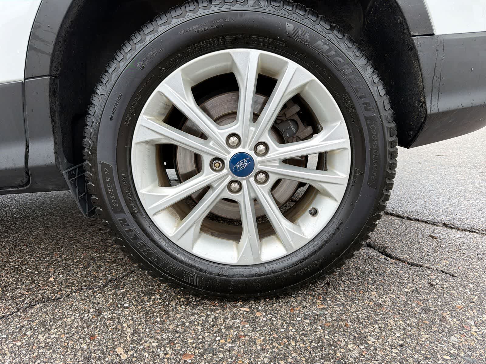 Thumbnail: 2019 Ford Escape - 19