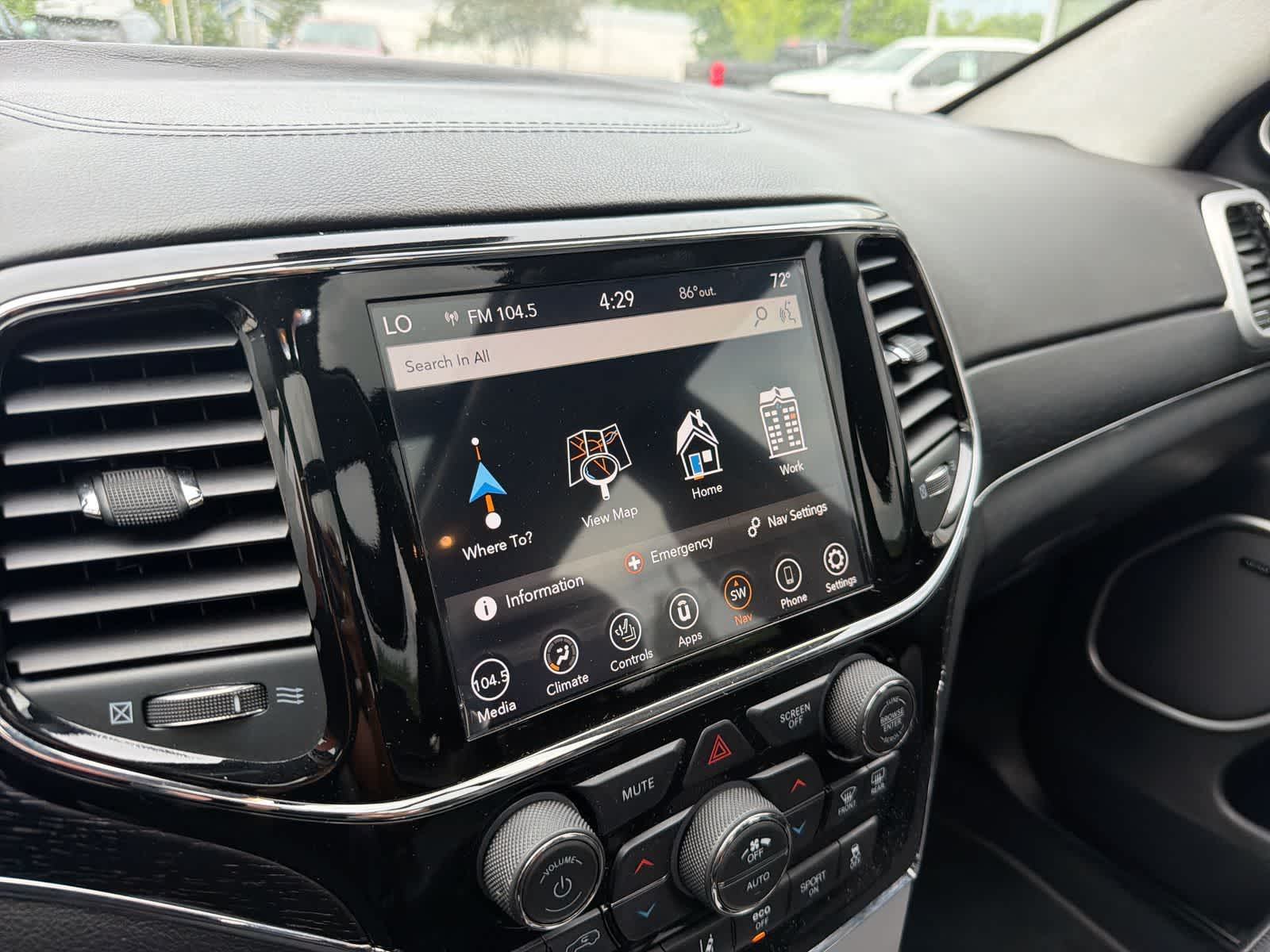 Thumbnail: 2020 Jeep Grand Cherokee - 33