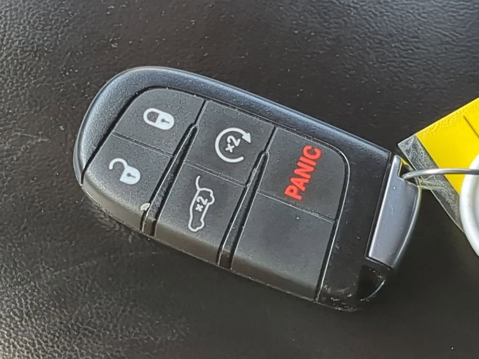 Thumbnail: 2019 Jeep Grand Cherokee - 38
