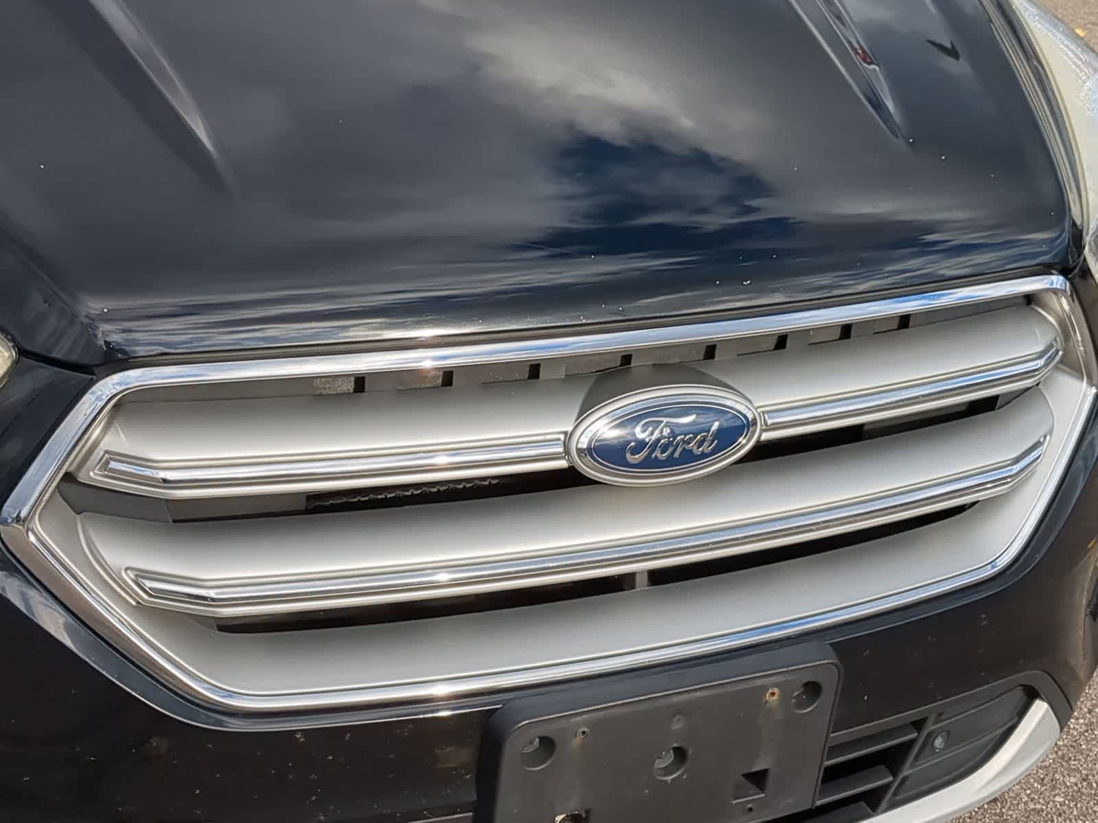 Thumbnail: 2017 Ford Escape - 16