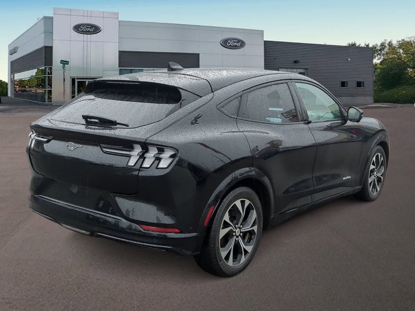 Thumbnail: 2021 Ford Mustang Mach-E - 11