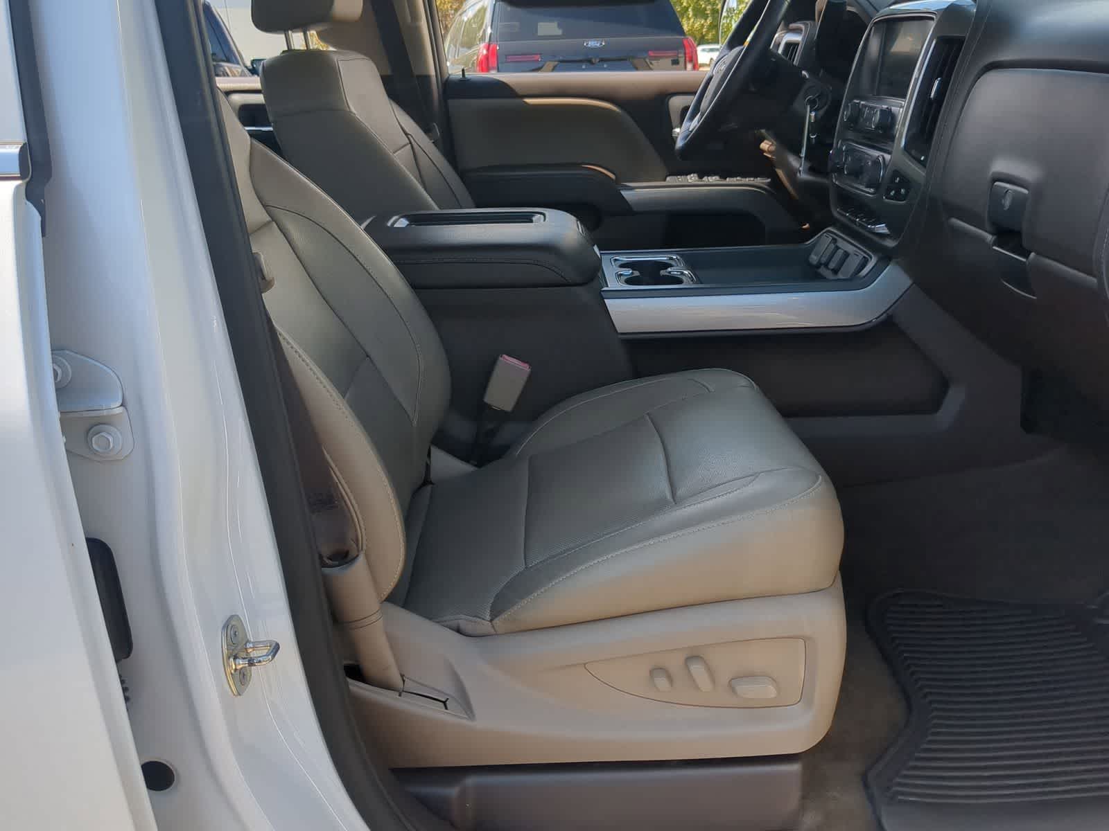 Thumbnail: 2018 Chevrolet Silverado 1500 - 24