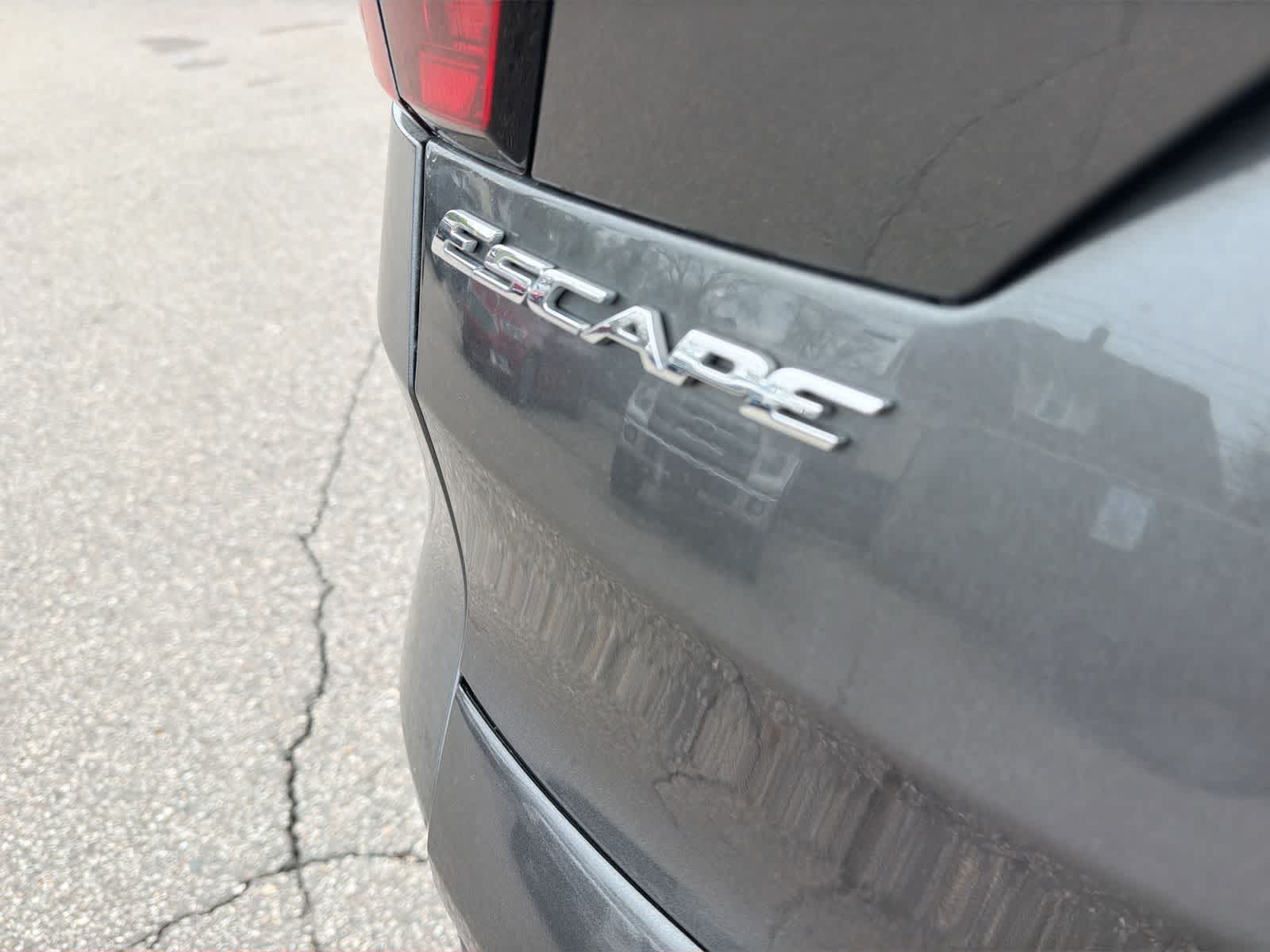 Thumbnail: 2019 Ford Escape - 17
