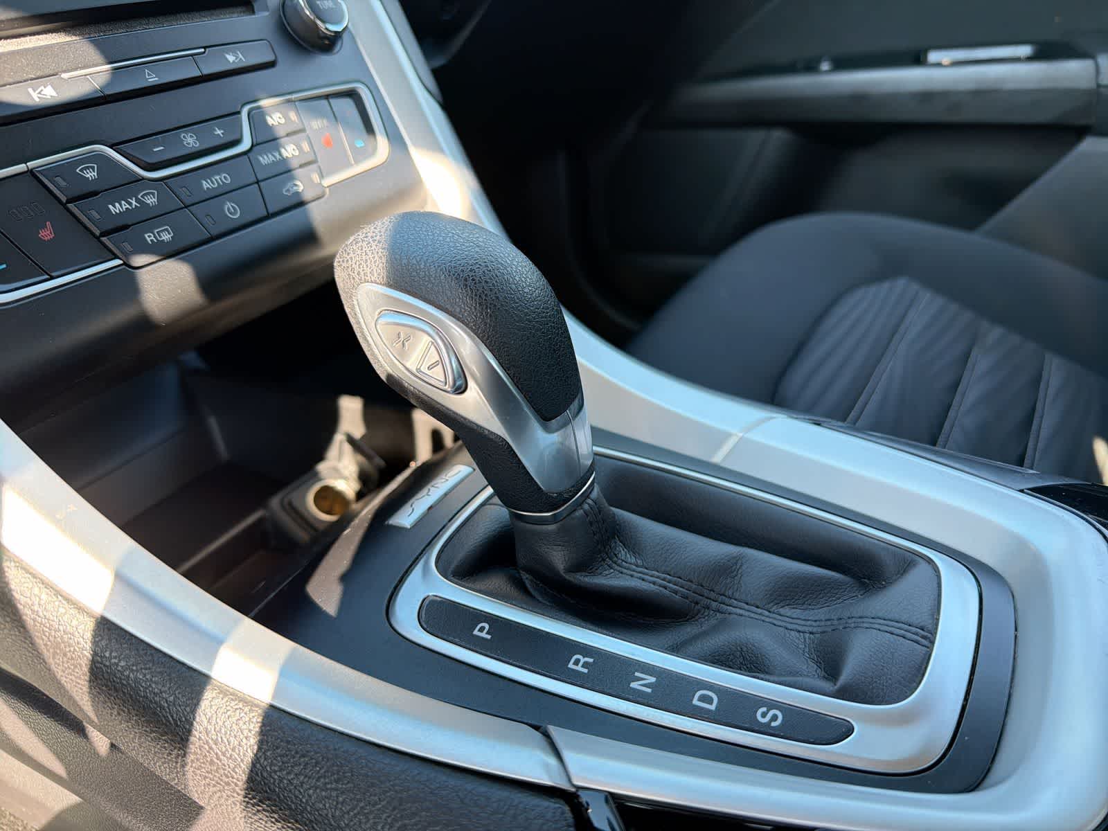 Thumbnail: 2016 Ford Fusion - 32