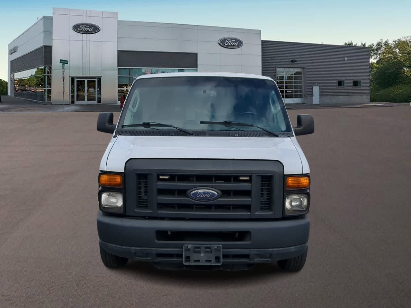 Thumbnail: 2014 Ford Econoline - 3