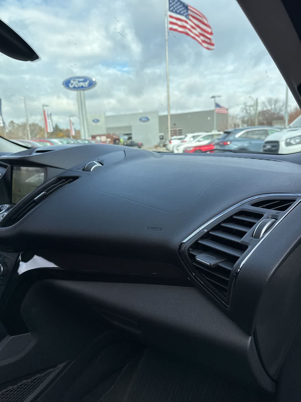 Thumbnail: 2018 Ford Escape - 29