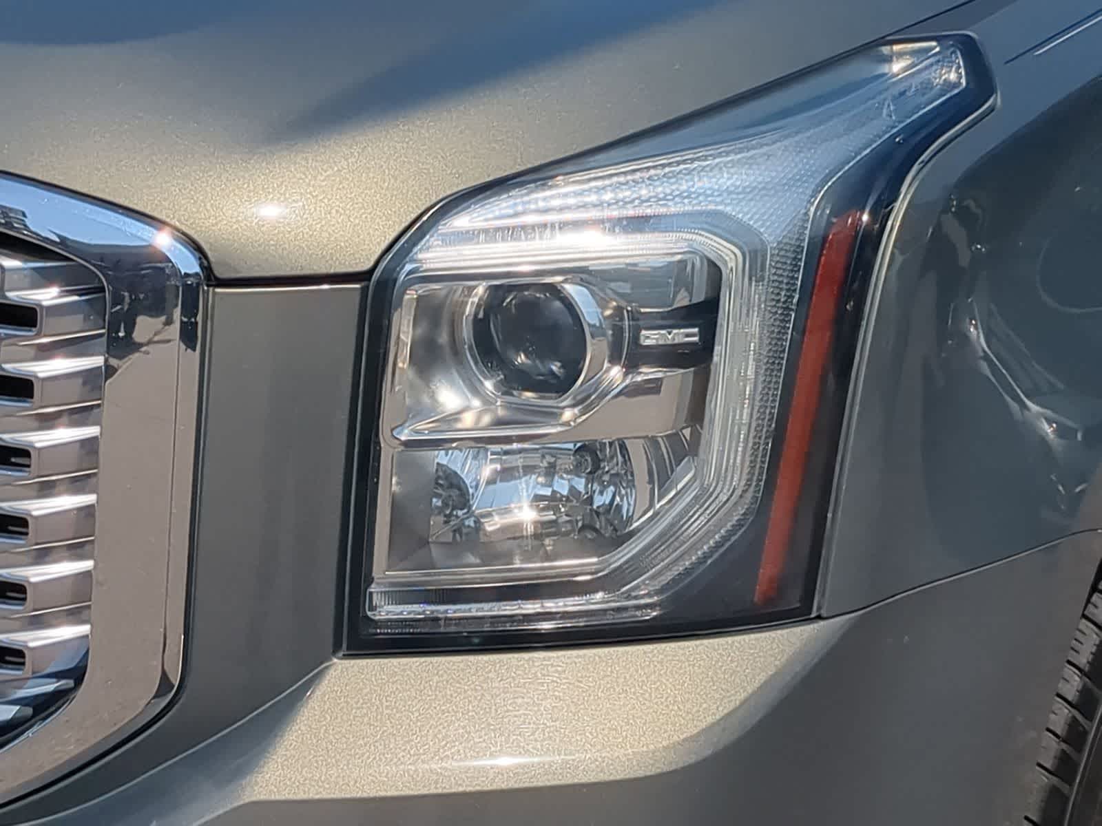 Thumbnail: 2017 GMC Yukon - 16