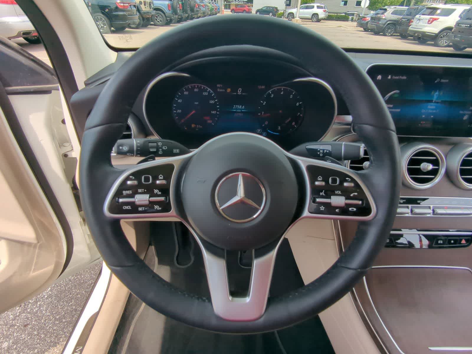 Thumbnail: 2022 Mercedes-Benz GLC - 22