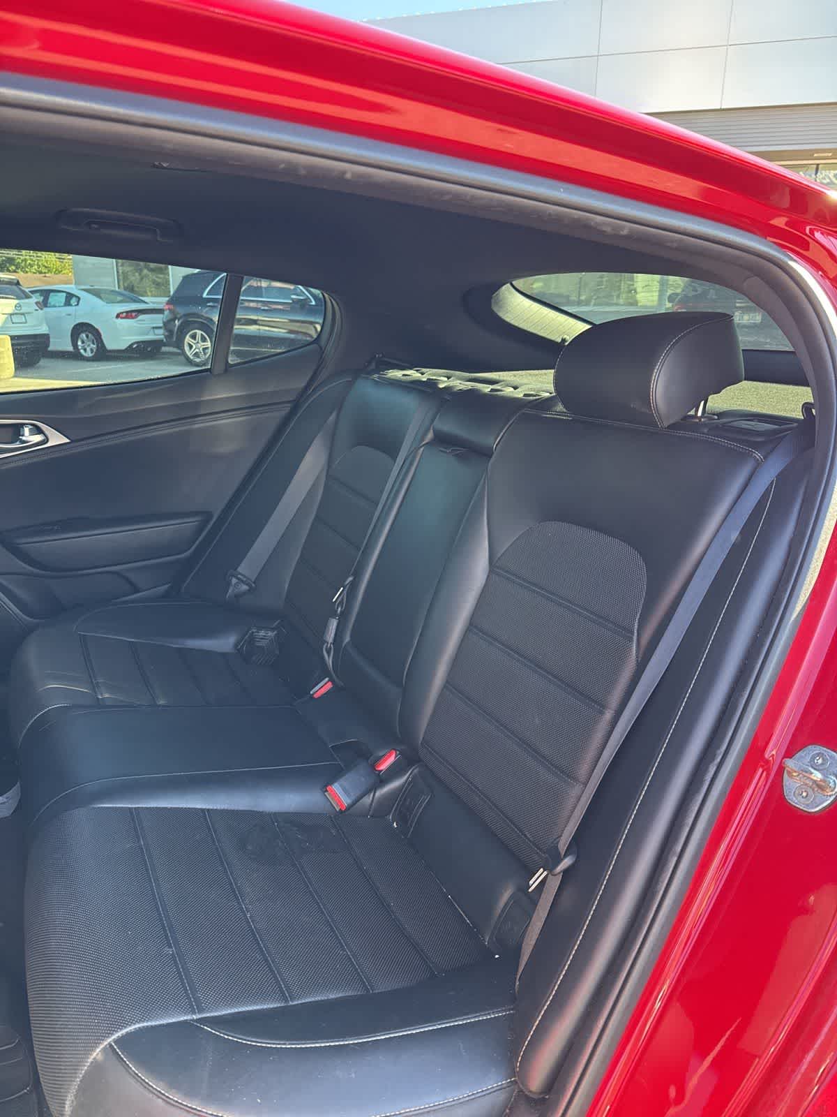 Thumbnail: 2018 Kia Stinger - 21