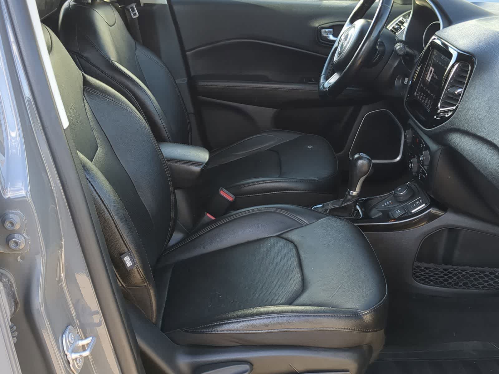 Thumbnail: 2020 Jeep Compass - 23