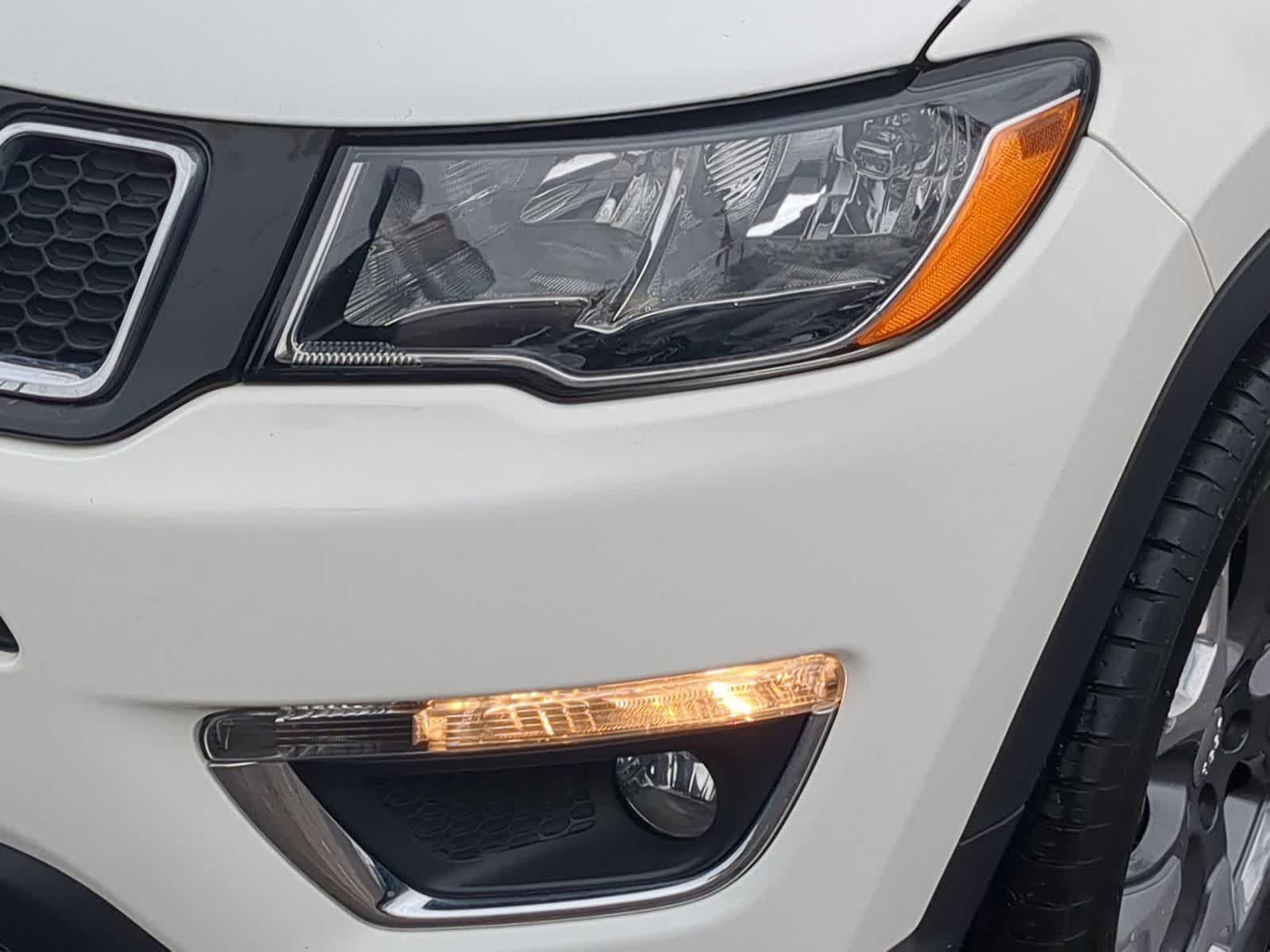 Thumbnail: 2018 Jeep Compass - 14