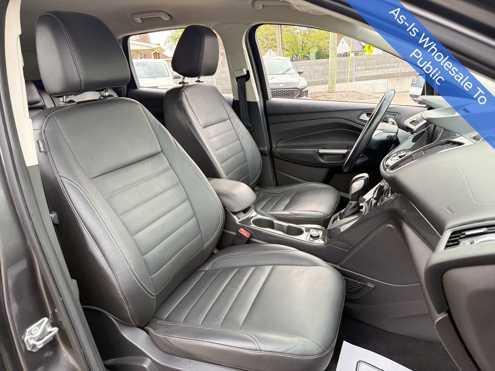 Thumbnail: 2015 Ford Escape - 24
