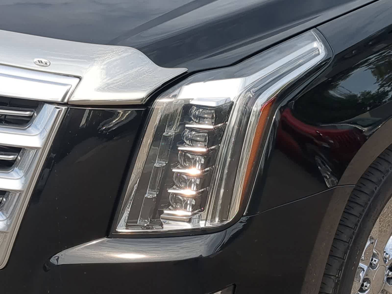 Thumbnail: 2016 Cadillac Escalade - 15