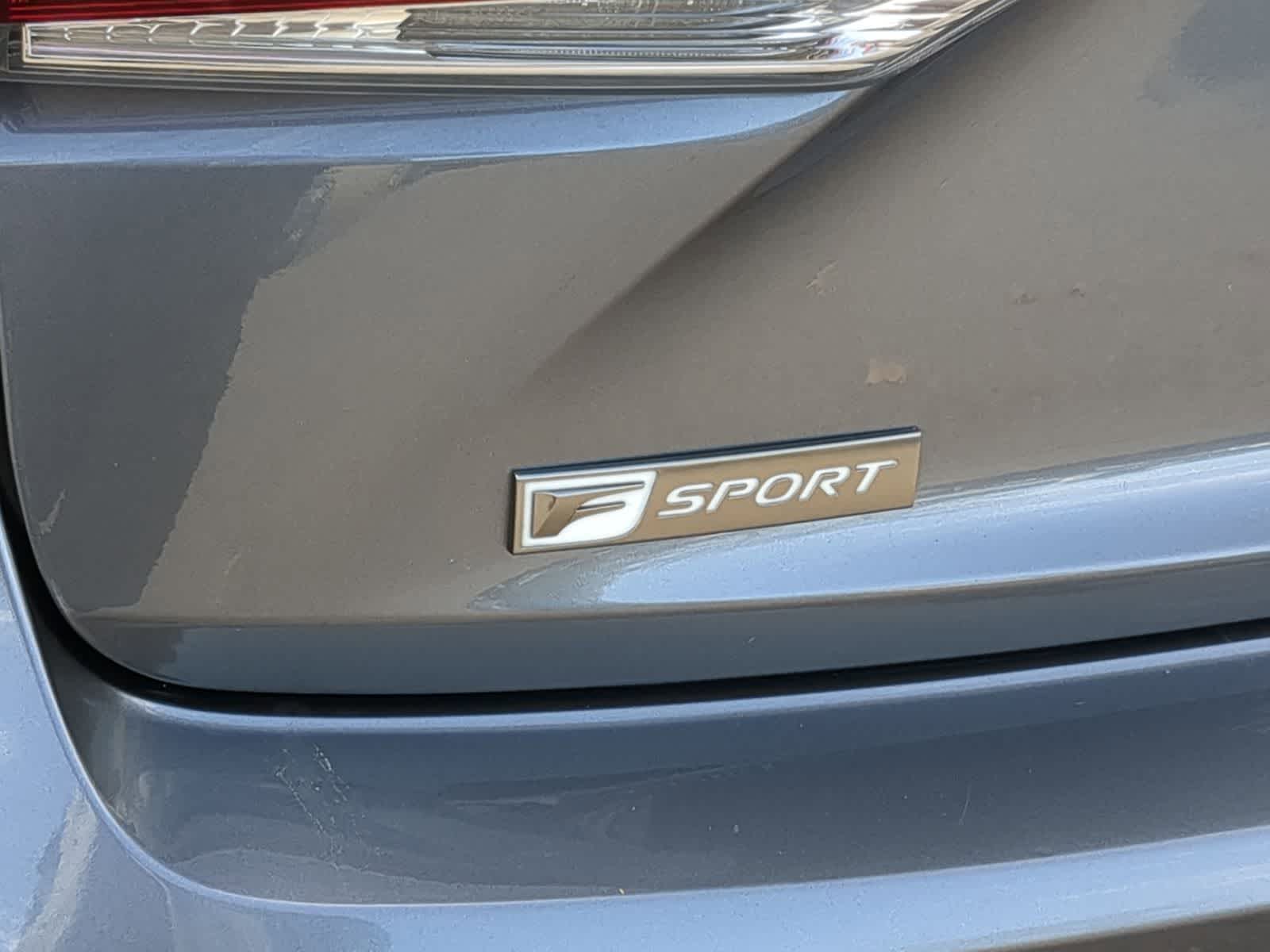 Thumbnail: 2019 Lexus IS - 17