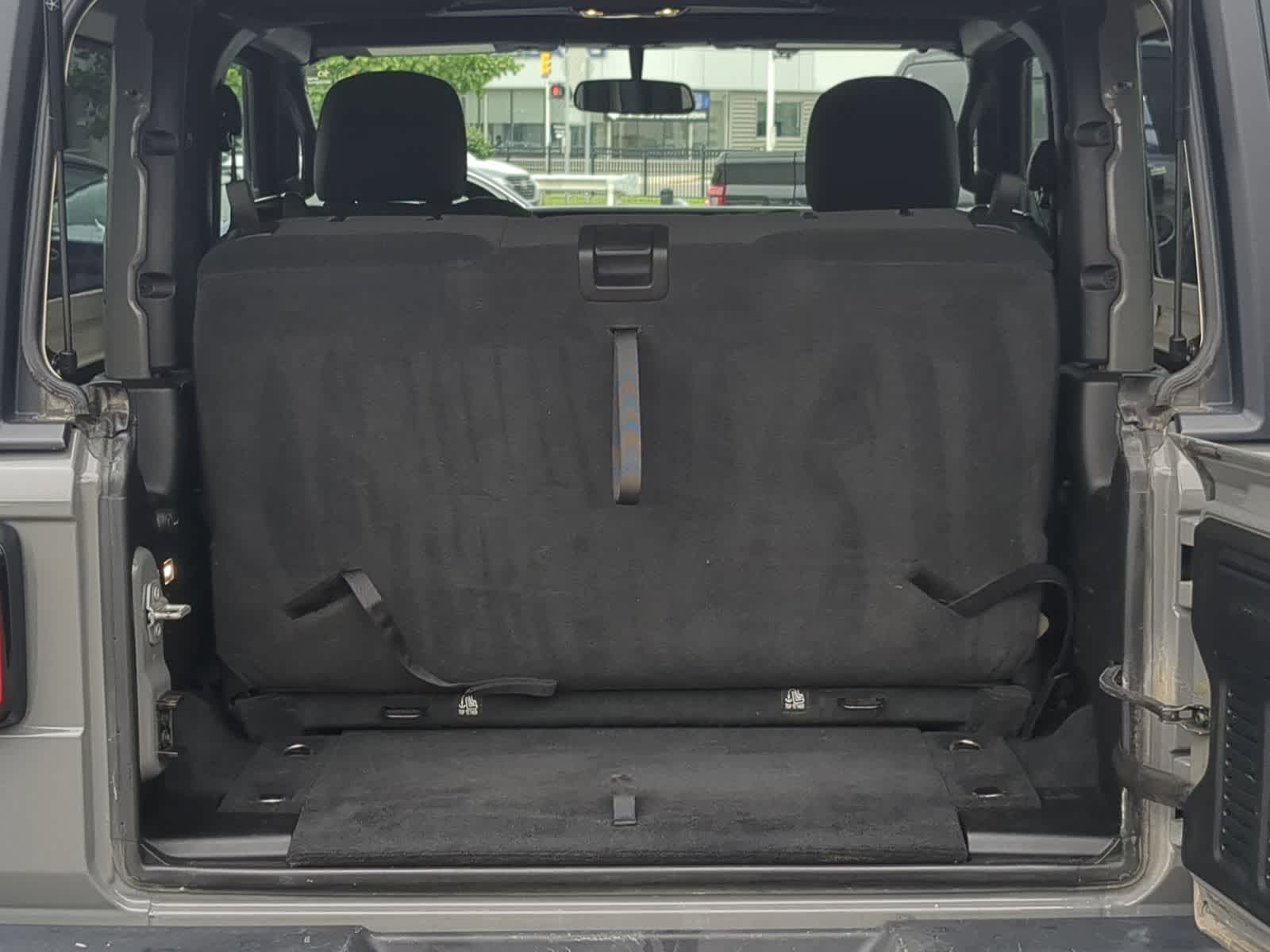 Thumbnail: 2021 Jeep Wrangler - 36