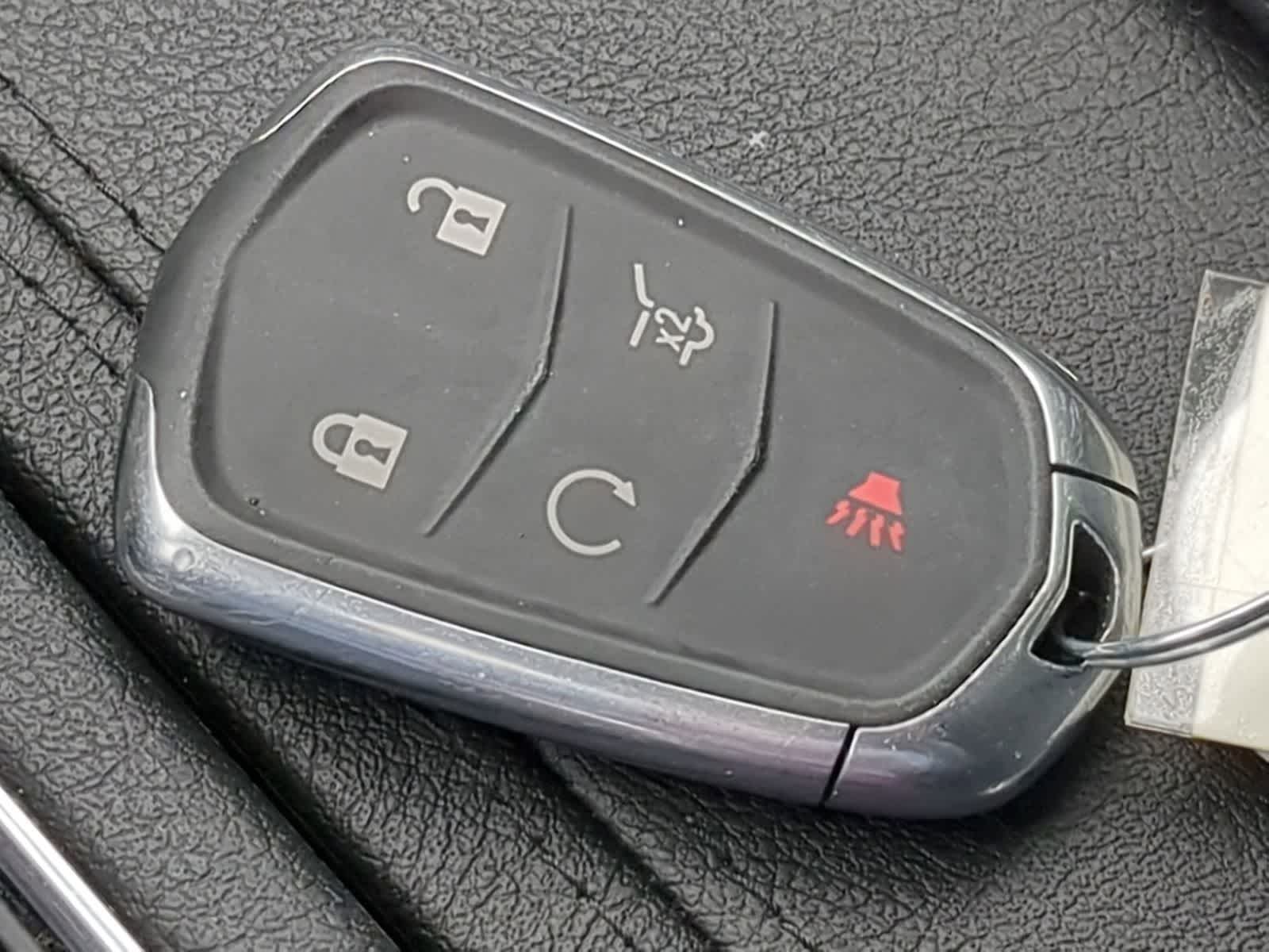 Thumbnail: 2020 Cadillac XT6 - 32
