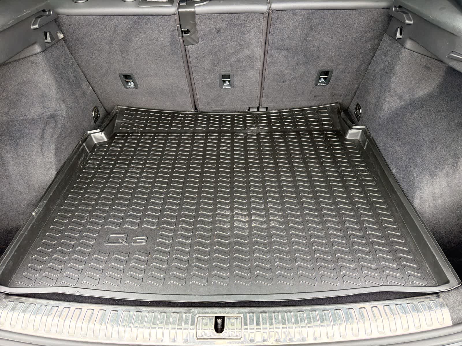 Thumbnail: 2021 Audi Q3 - 39