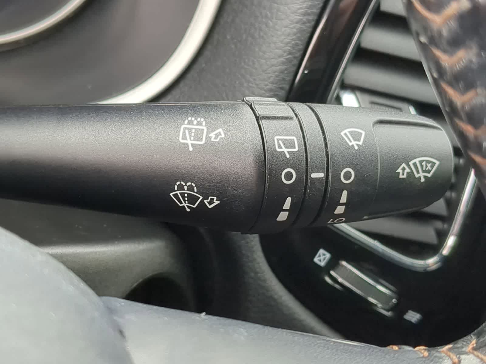 Thumbnail: 2020 Jeep Compass - 28