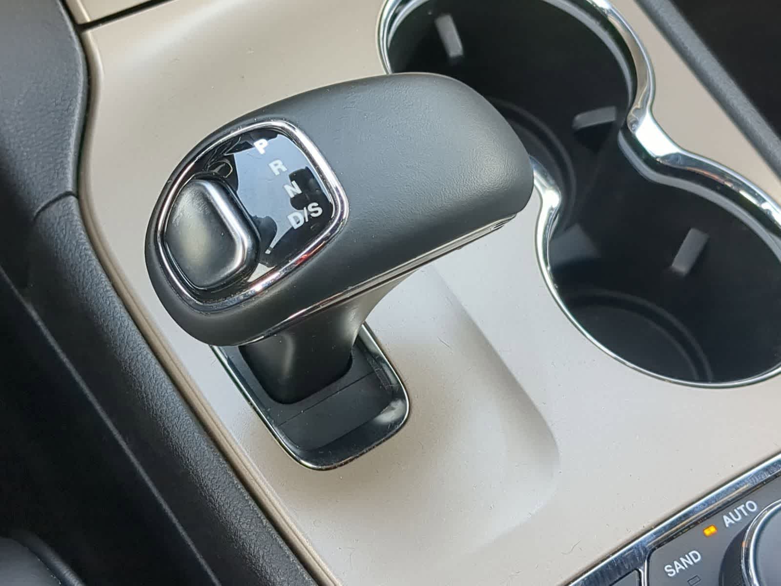 Thumbnail: 2014 Jeep Grand Cherokee - 32