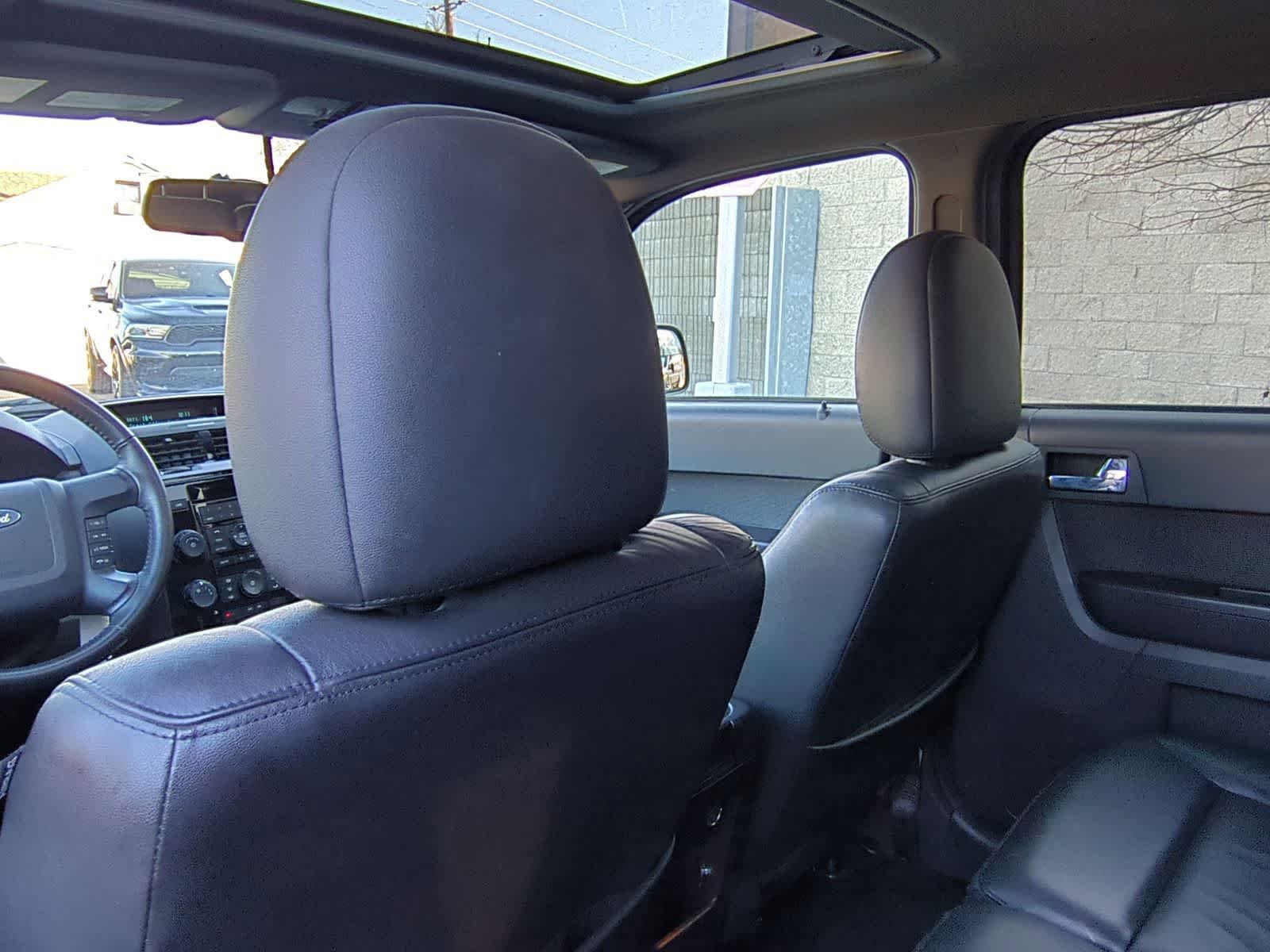 Thumbnail: 2011 Ford Escape - 22