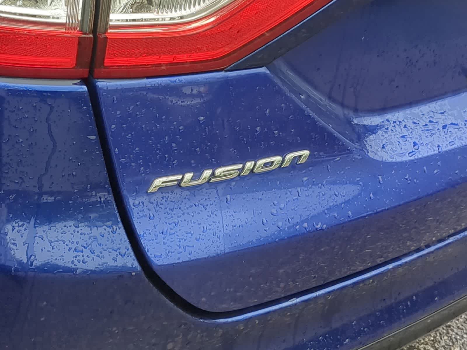 Thumbnail: 2015 Ford Fusion - 18