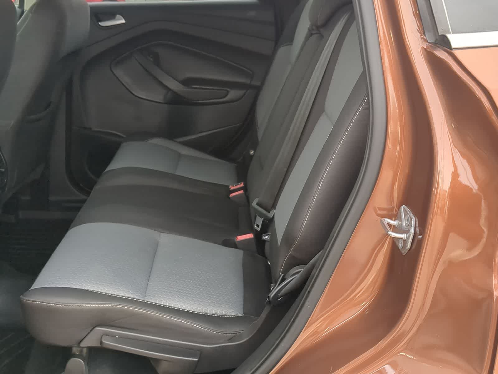 Thumbnail: 2017 Ford Escape - 21