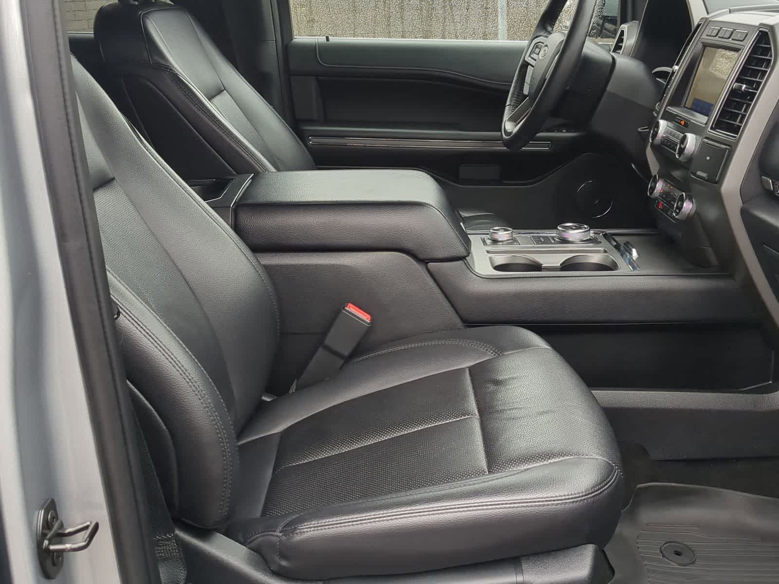 Thumbnail: 2020 Ford Expedition - 28