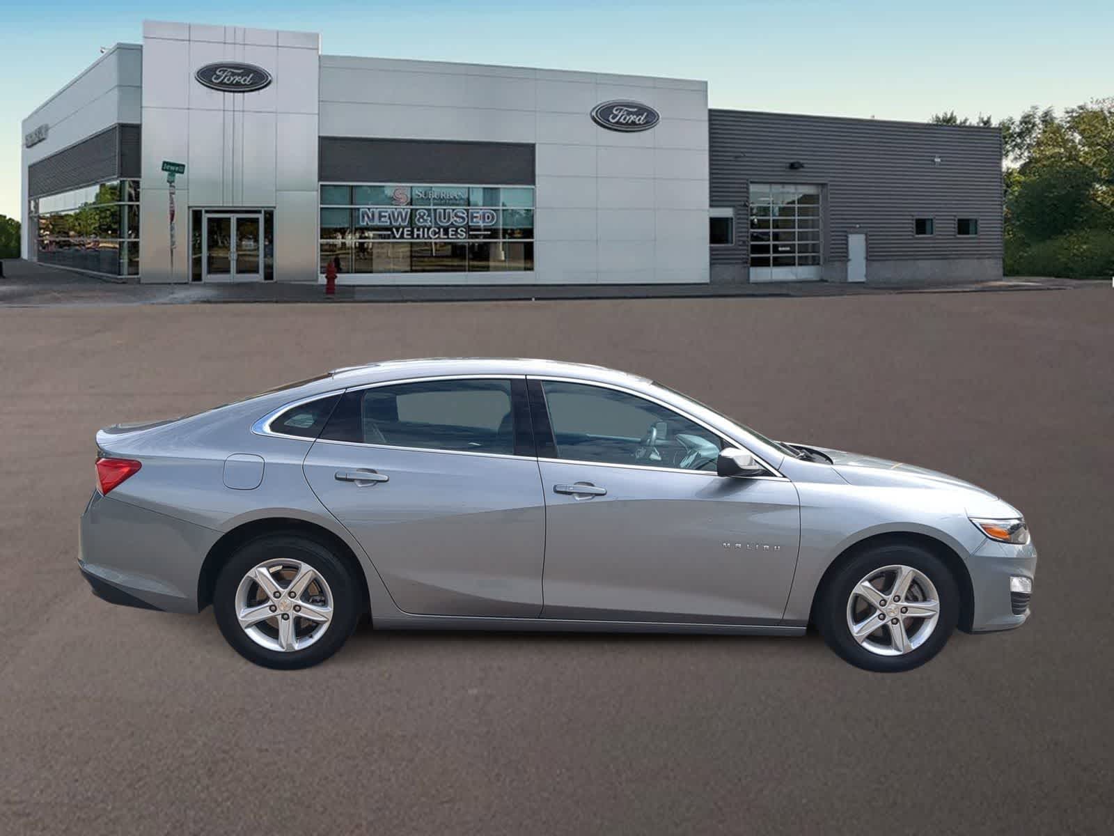 Thumbnail: 2023 Chevrolet Malibu - 11