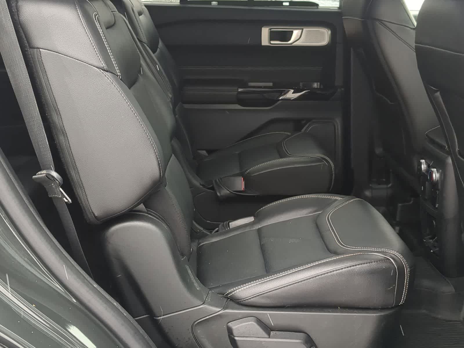 Thumbnail: 2022 Ford Explorer - 27