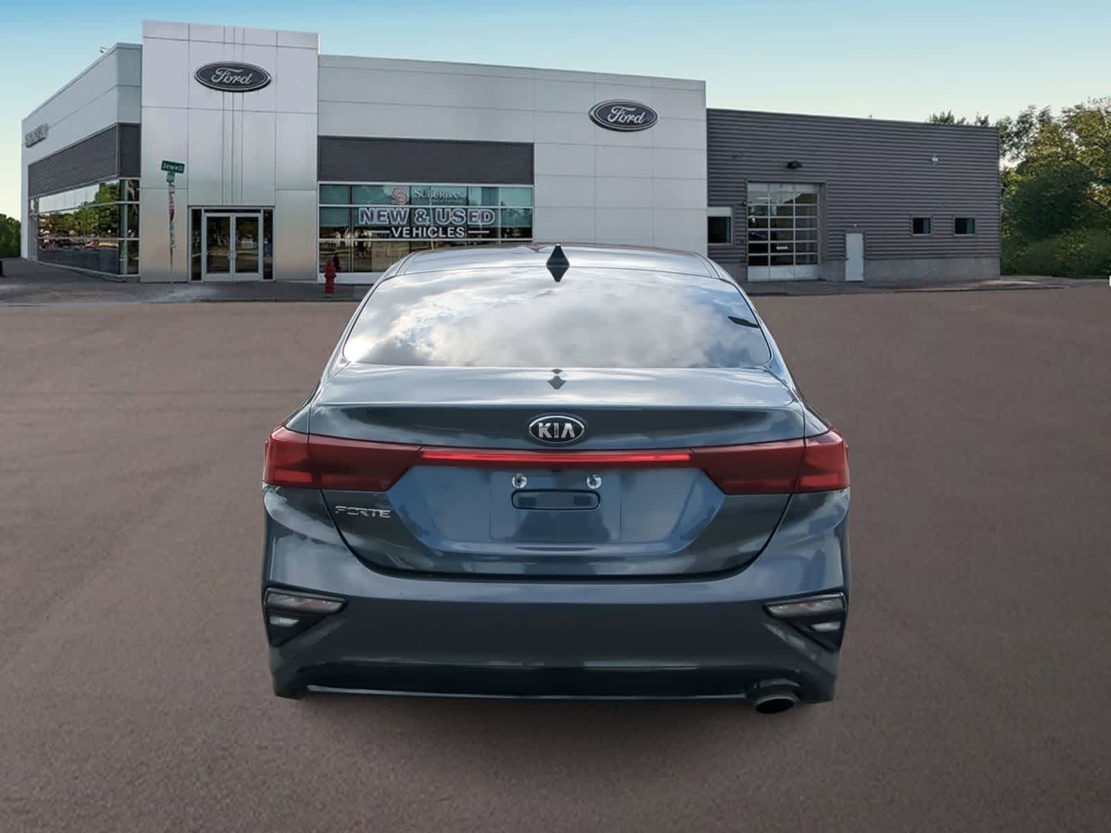 Thumbnail: 2019 Kia Forte - 9