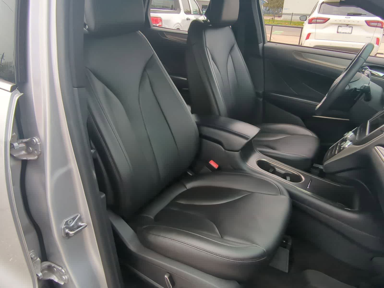 Thumbnail: 2018 Lincoln MKC - 24