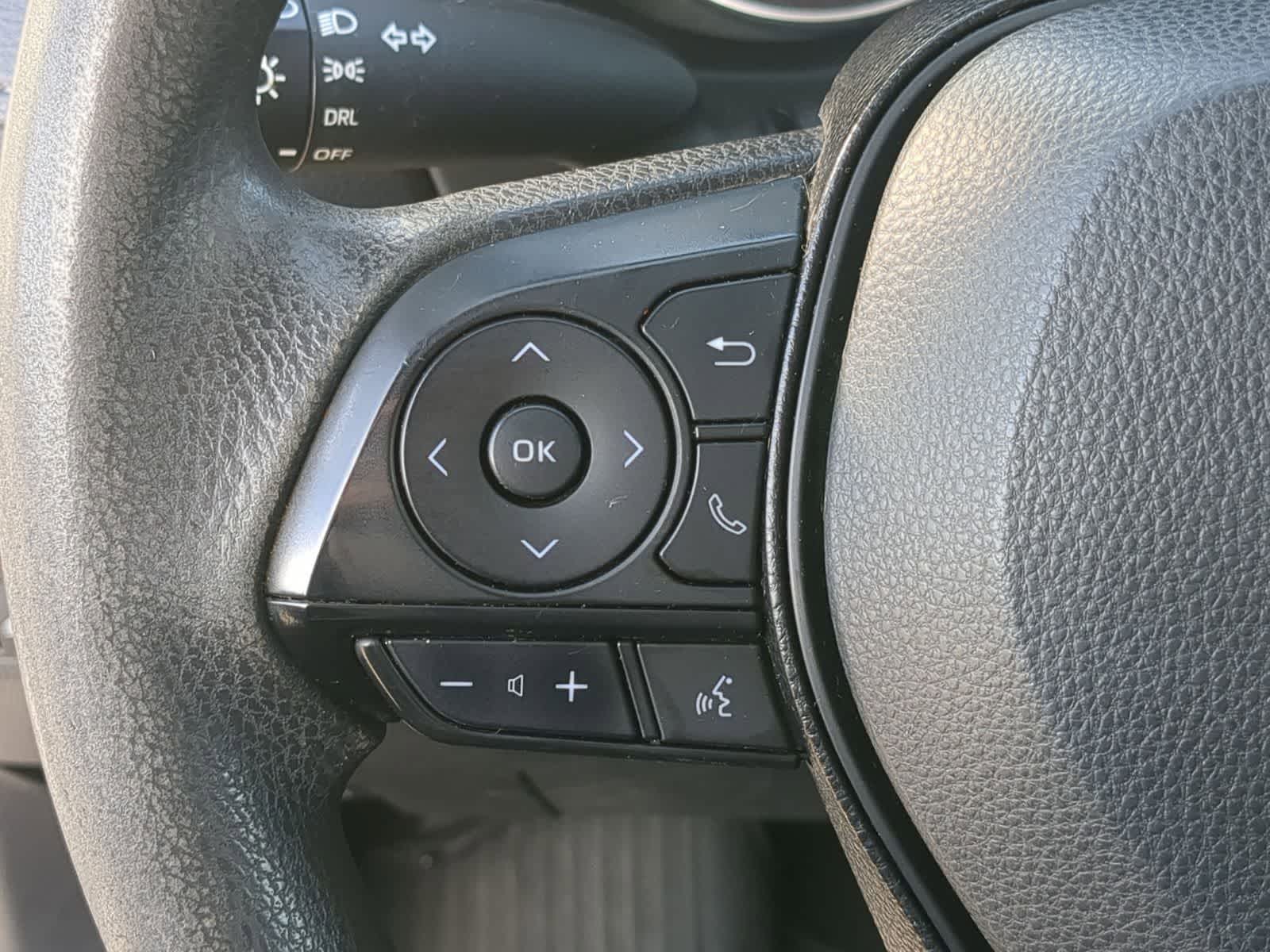 Thumbnail: 2020 Toyota RAV4 - 23