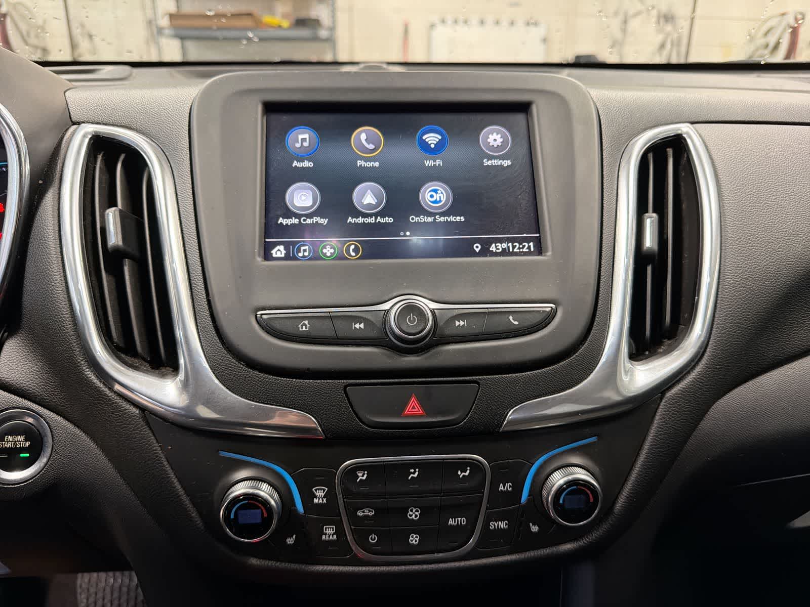 Thumbnail: 2020 Chevrolet Equinox - 32