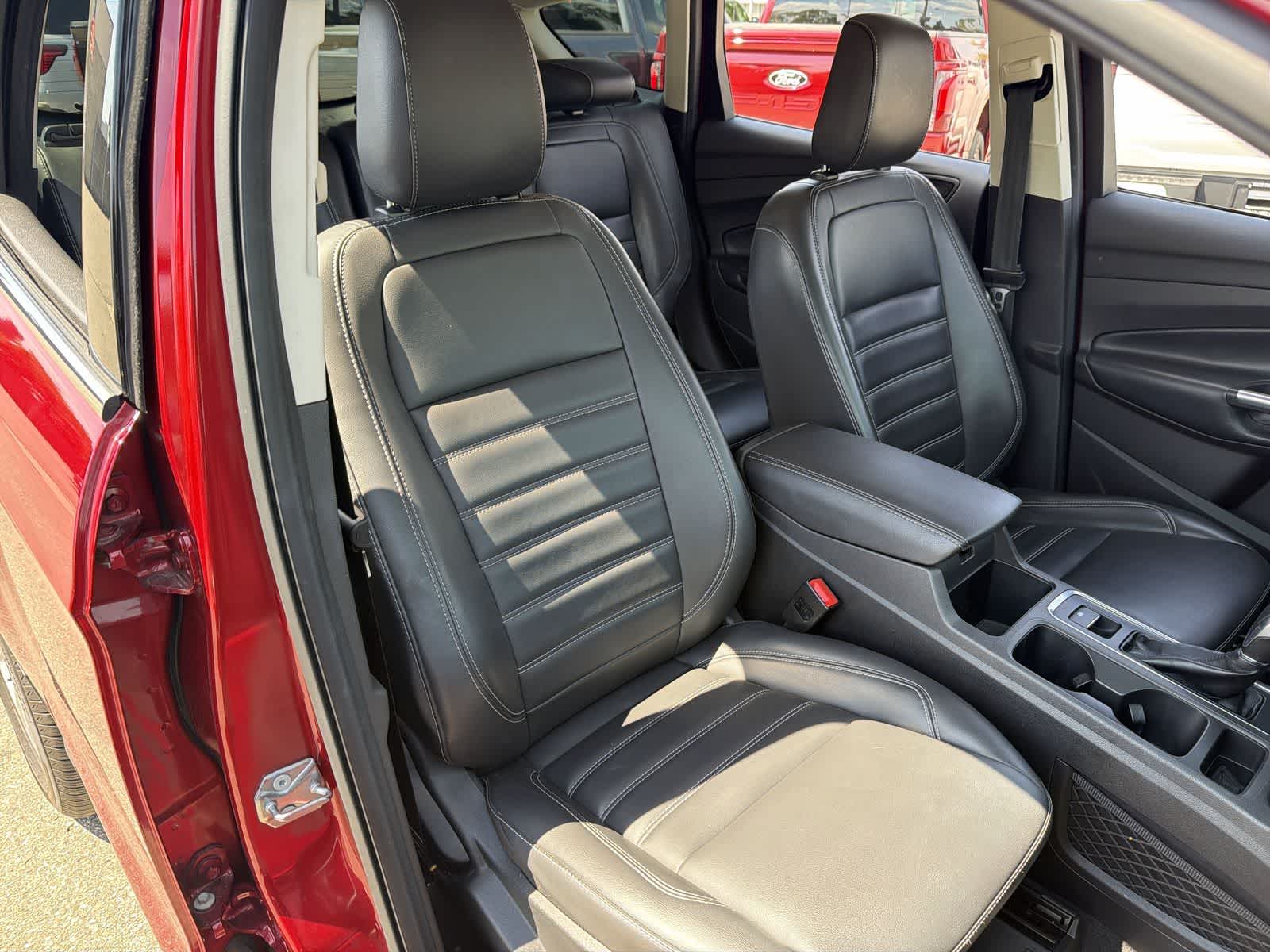 Thumbnail: 2019 Ford Escape - 26