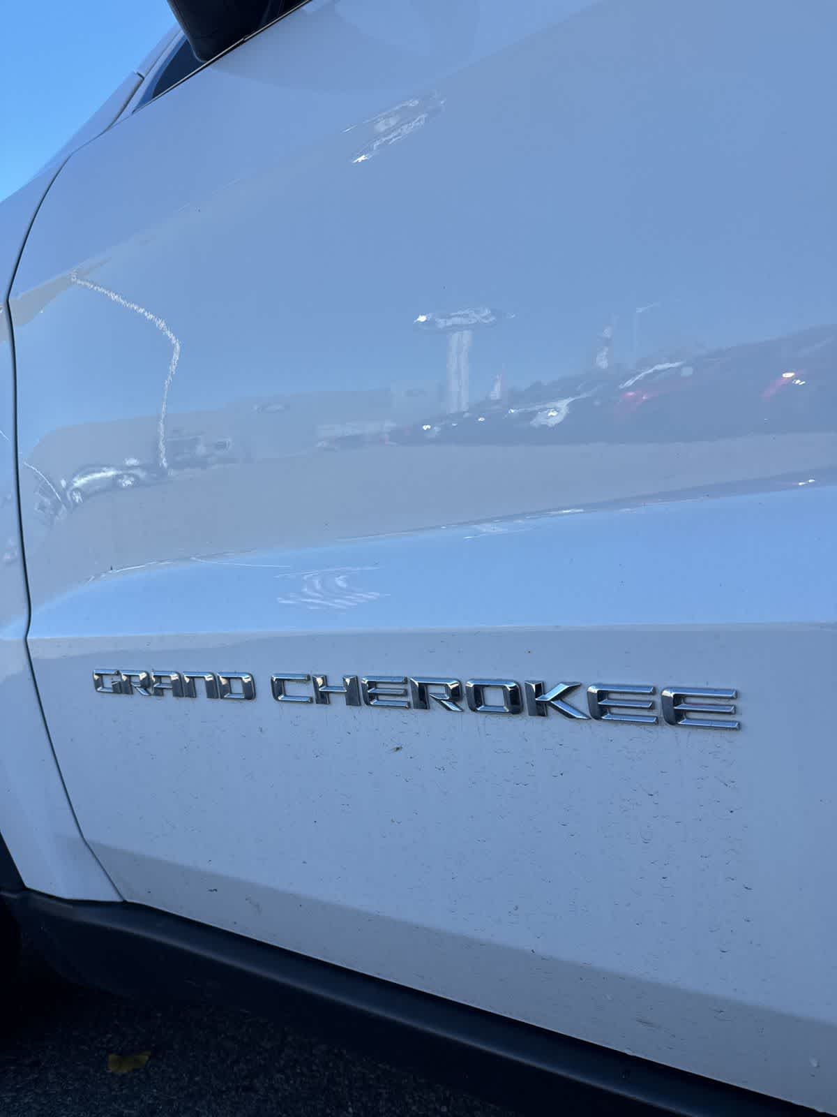 Thumbnail: 2015 Jeep Grand Cherokee - 7