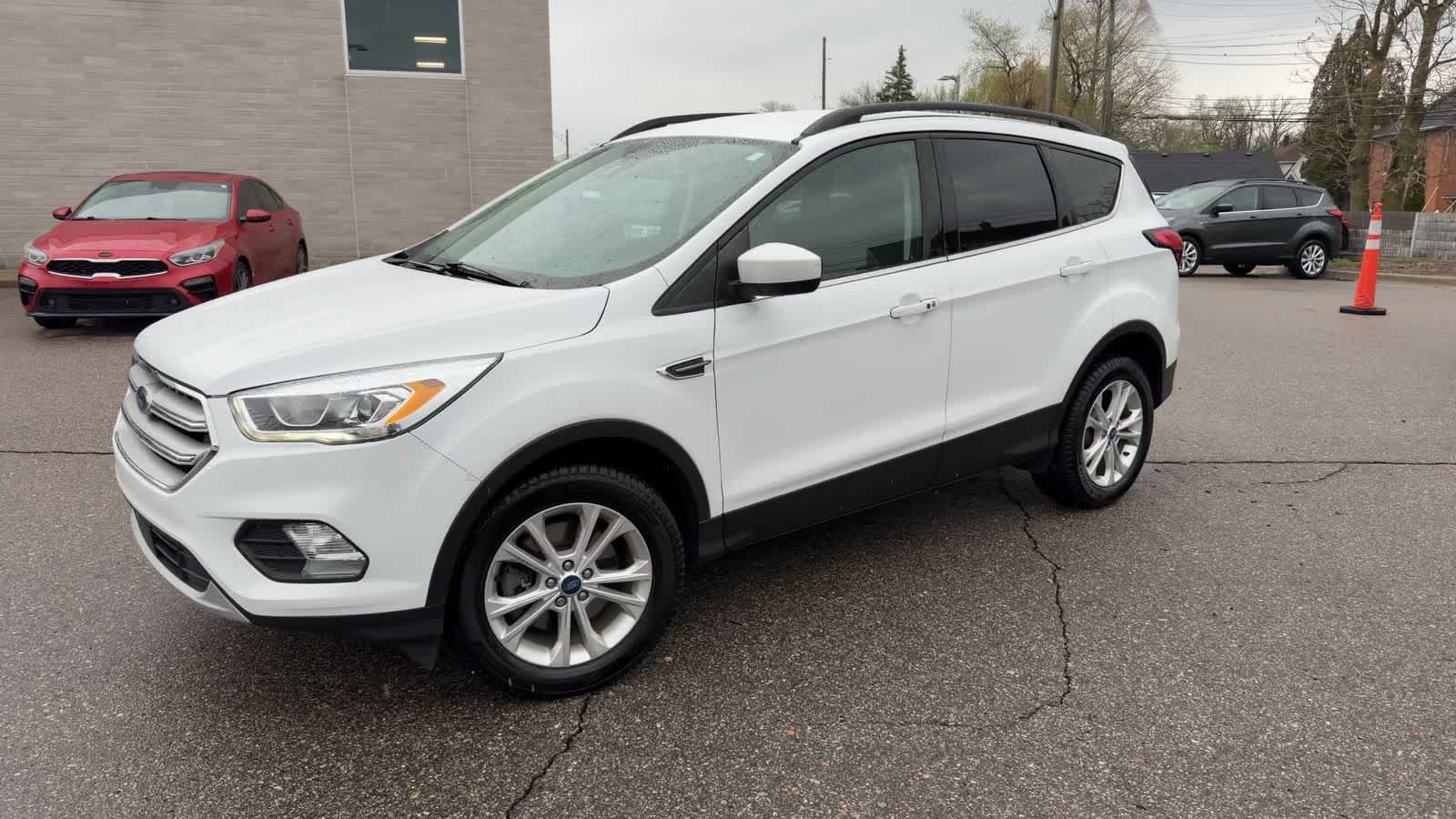 Thumbnail: 2019 Ford Escape - 6