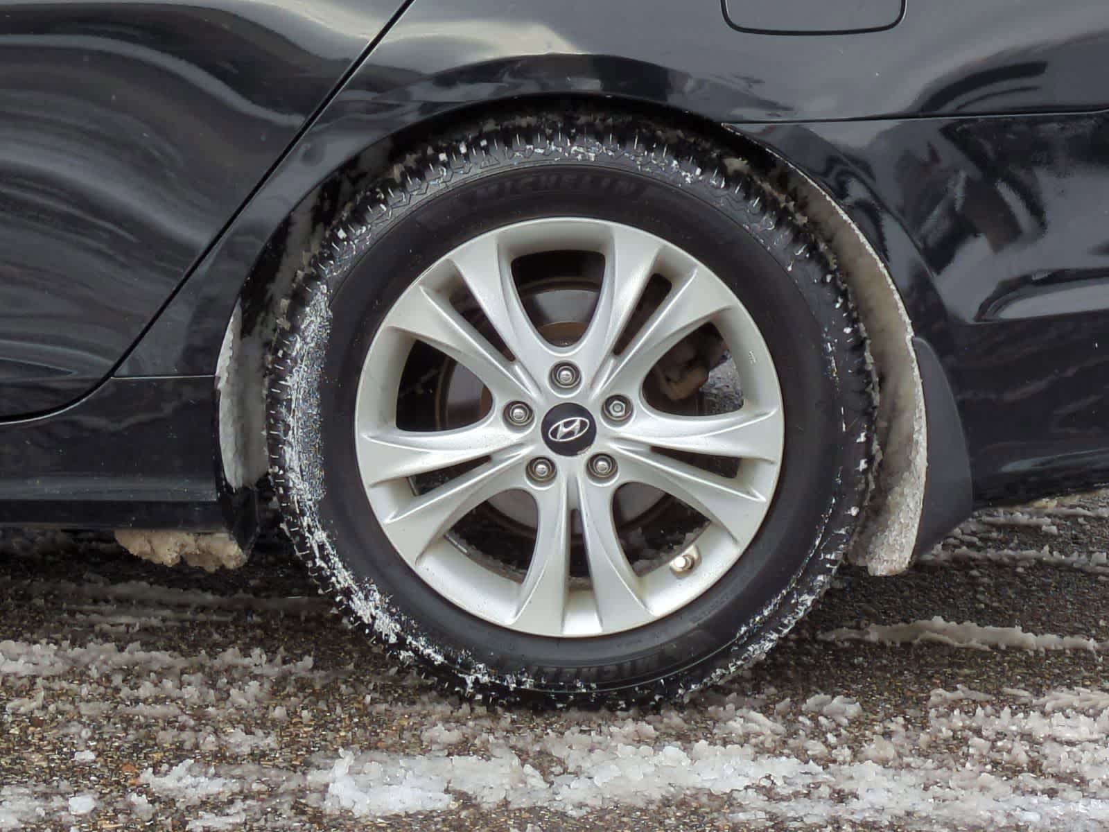 Thumbnail: 2013 Hyundai Sonata - 19