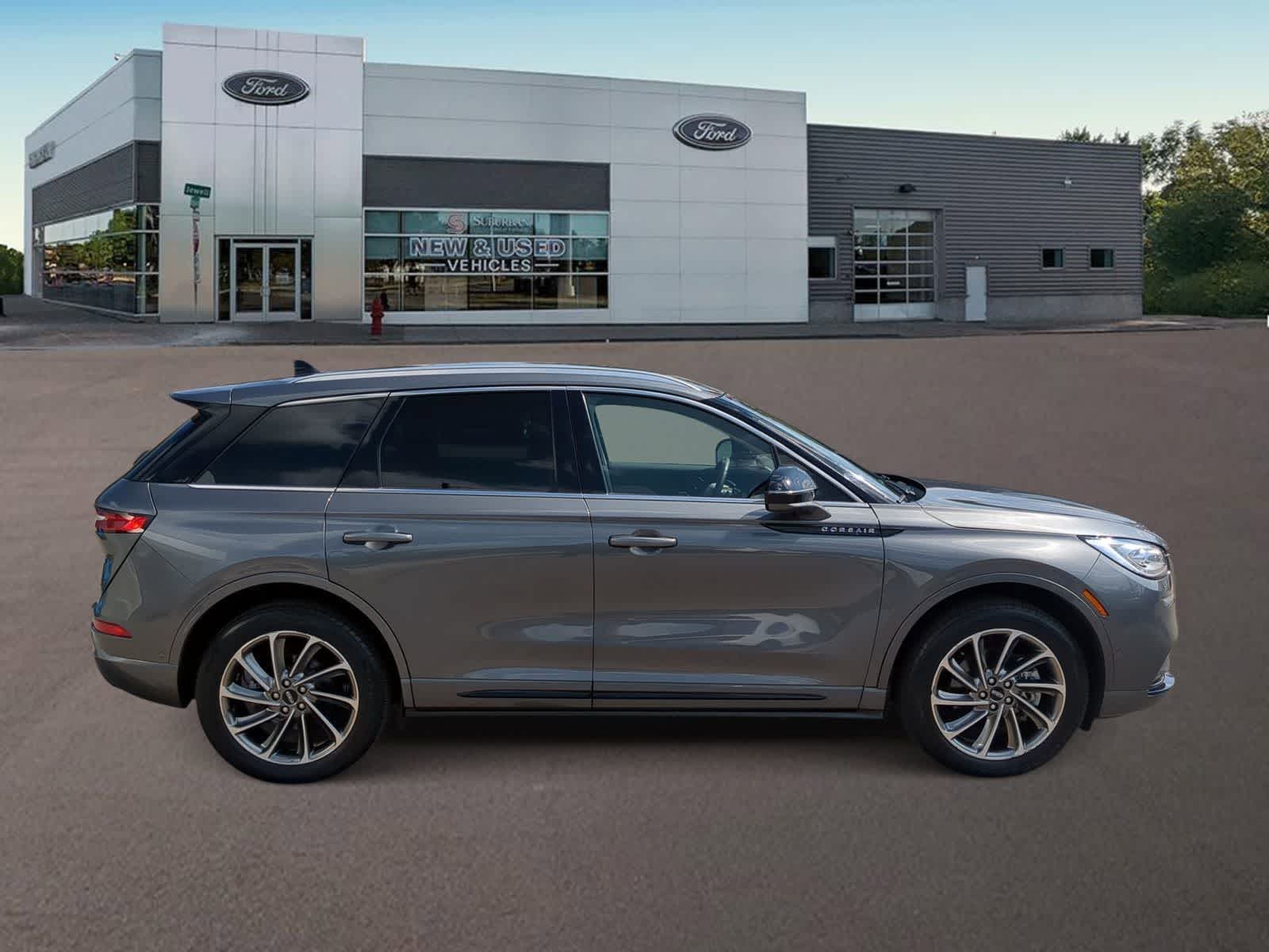 Thumbnail: 2022 Lincoln Corsair - 12