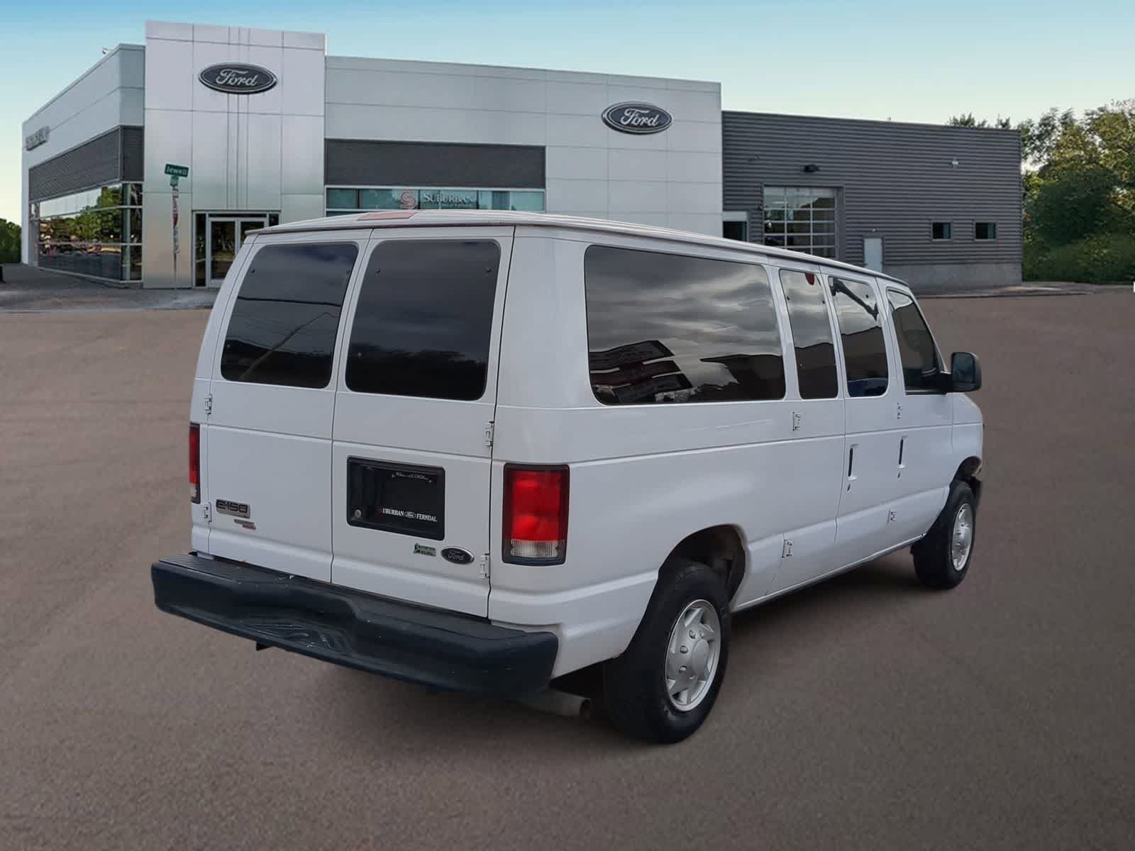 Thumbnail: 2014 Ford Econoline - 9