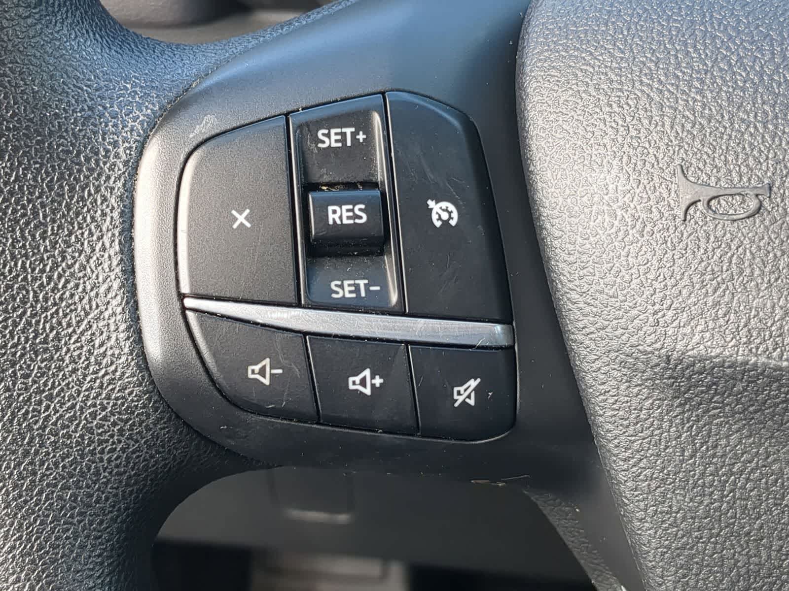 Thumbnail: 2022 Ford Escape - 25