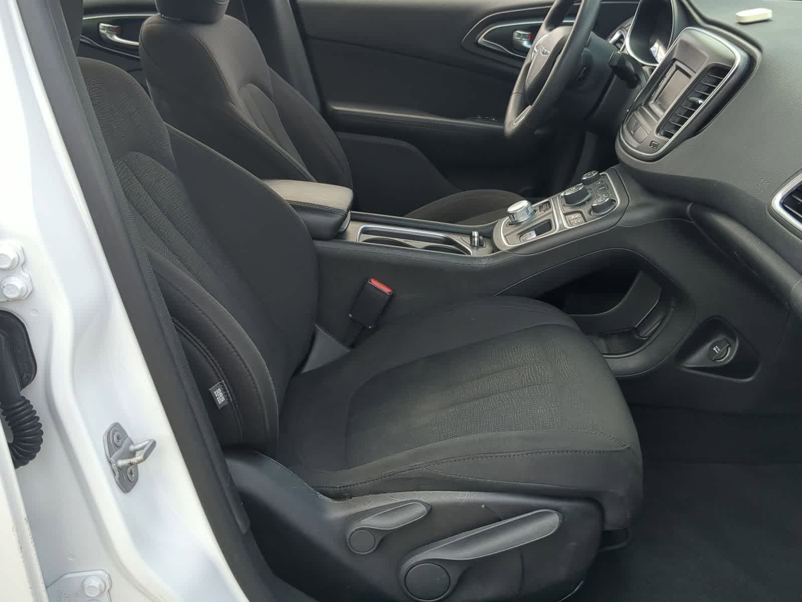 Thumbnail: 2015 Chrysler 200 - 23