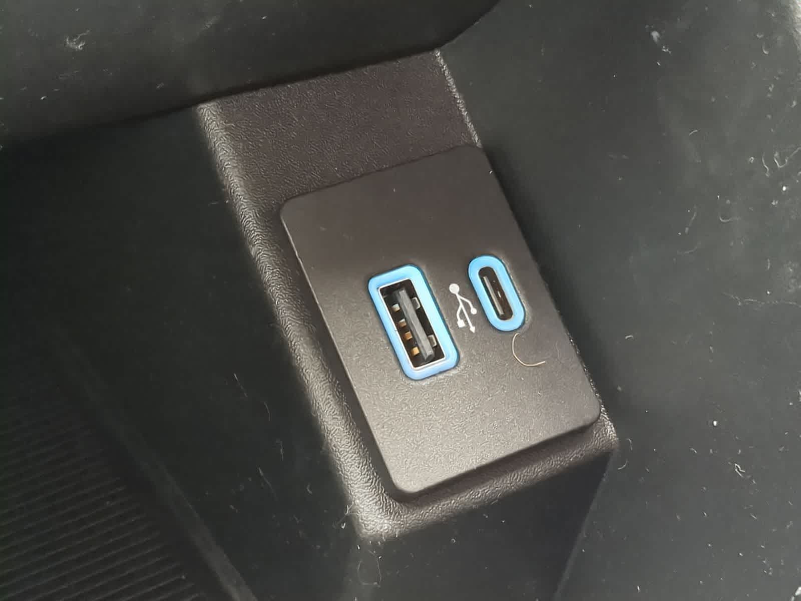 Thumbnail: 2023 Ford Edge - 33