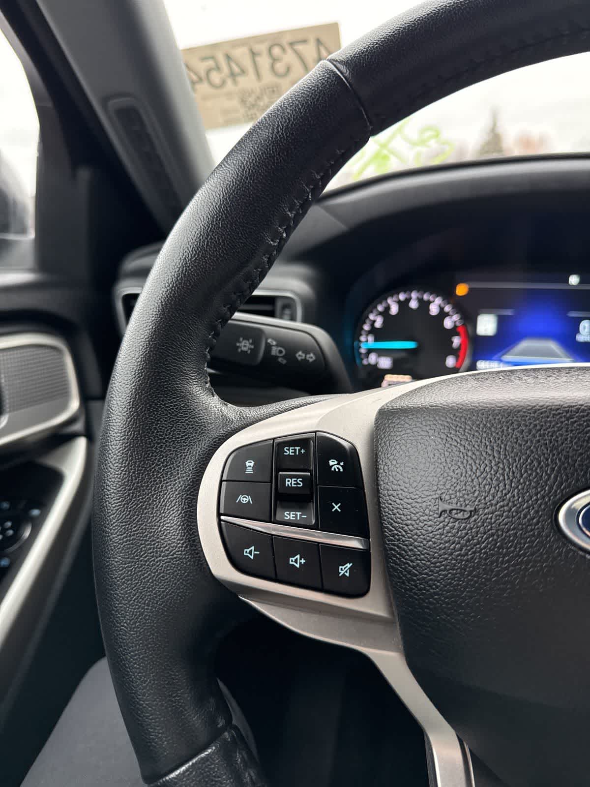 Thumbnail: 2023 Ford Explorer - 29