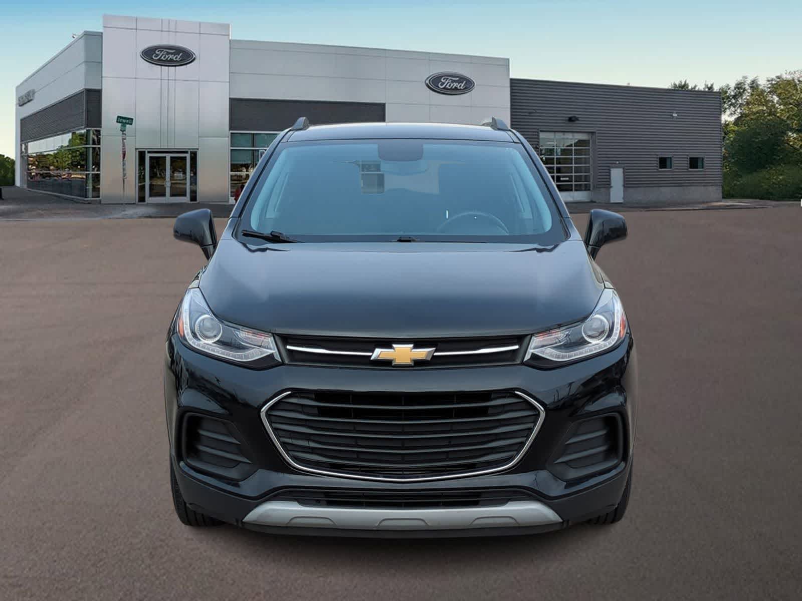 Thumbnail: 2019 Chevrolet Trax - 3