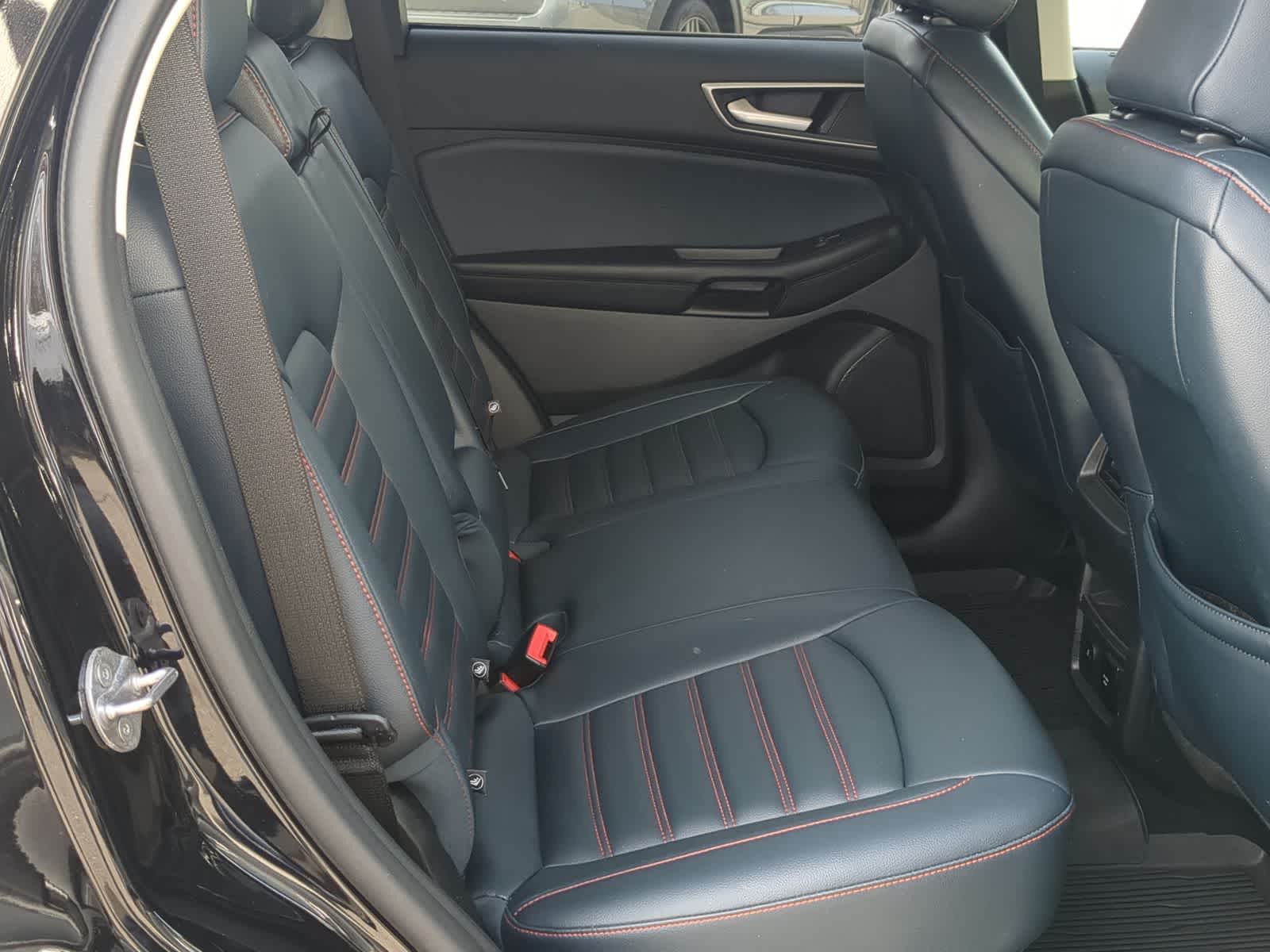 Thumbnail: 2023 Ford Edge - 27